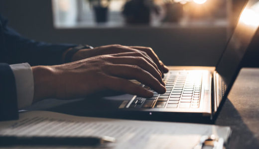フリーランスが「やめとけ」「甘くない」と言われる理由とは？楽しすぎと感じる人の特徴も解説